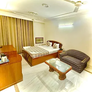 Pablas International, New Delhi, Near Metro Hotel Delhi (National Capital Territory of India)