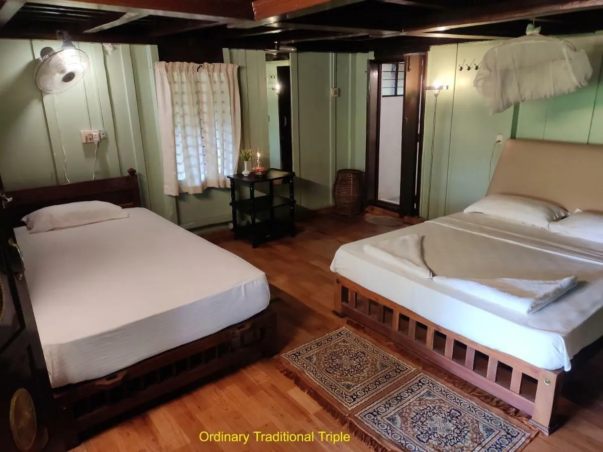 Varkala Marine Palace 0*,